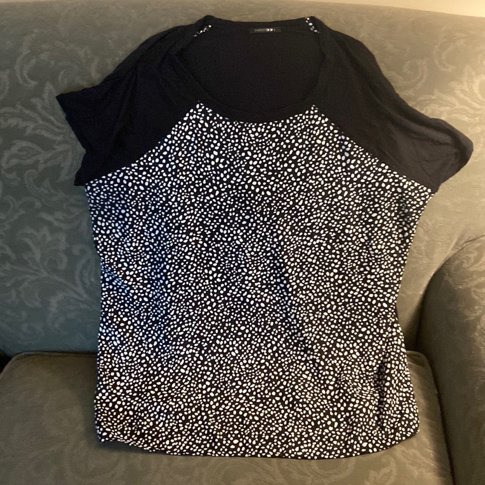 Women’s, Papermoon top. Excellent condition like new.  Mixed material.